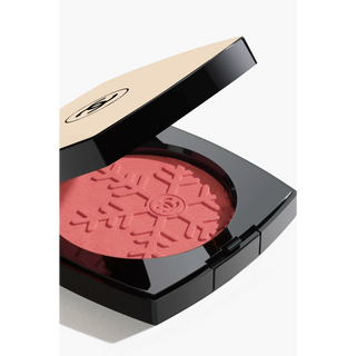 Chanel Les BeigeHealthy Winter Glow Blush