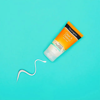 Neutrogena clear & Defend Facial Scrub
