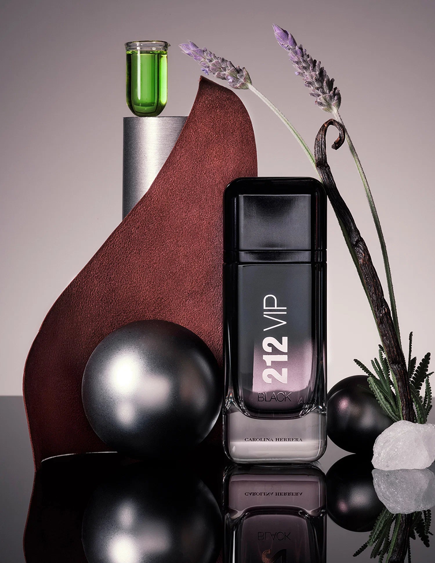 Party Nyc 212 Black Vip 100 Ml Carolina Herrera 212 VIP Black Own