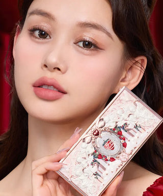 Flower Knows Strawberry Cupid Makeup Palette 01 Honey Canelé