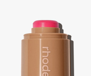 Rhode pocket blush The natural flush