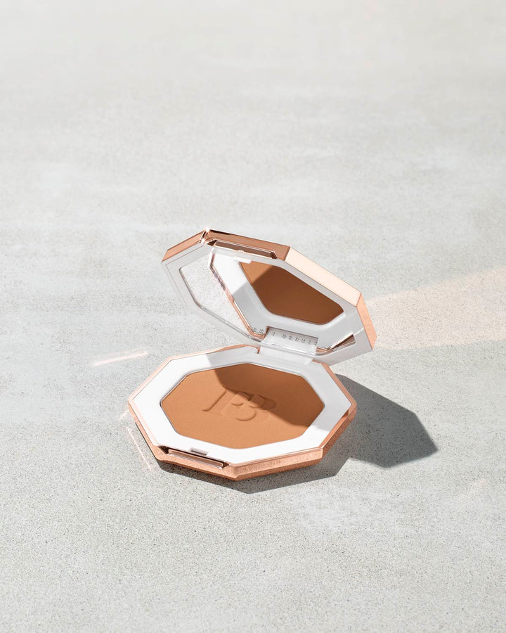 Fenty Beauty Sun Stalk'r Instant Warmth Bronzer -Bajan Gyal 5