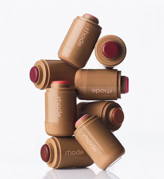 Rhode pocket blush The natural flush